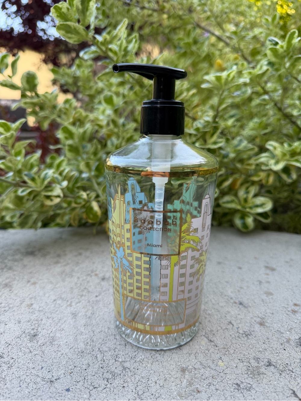 Decorative Miami Liquid Hand Soap with Black Pump : empty / refillable
